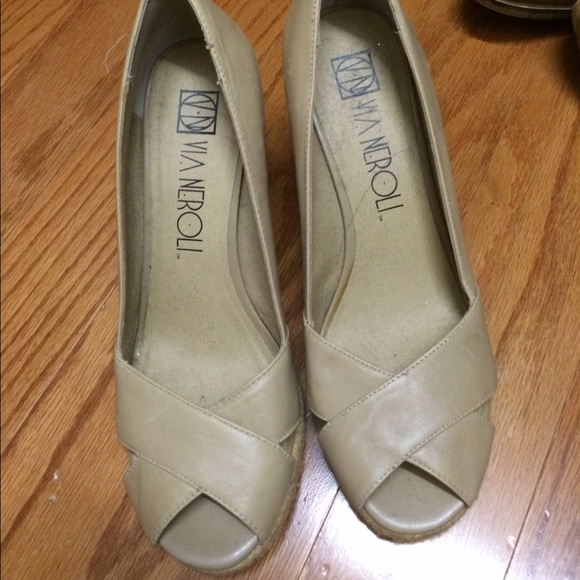 Via Neroli wedge