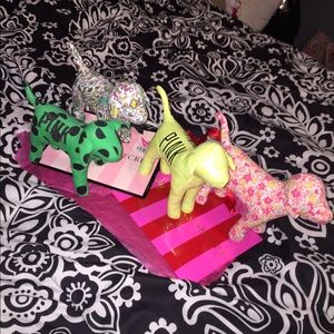 Bundle of Pink Dogs (4 for $15)!!