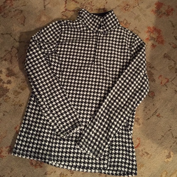 Old Navy houndstooth fleece