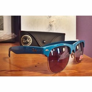 Ray-Ban sunglasses 😎