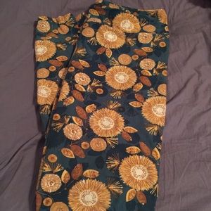 TC Leggings- Green and Gold Flowers