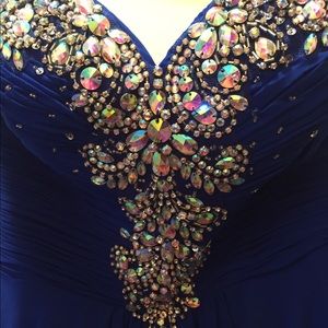 Tony Bowl prom dress le gala collection