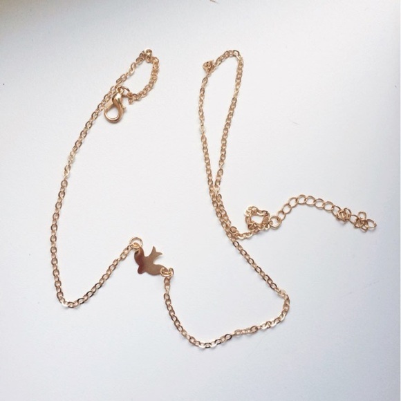 ✨FLASH SALE✨ Minimalist Bird Necklace - Picture 3 of 3