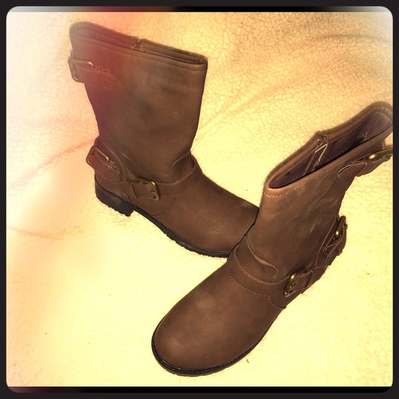 Brown Mid-Calf Boots - Picture 1 of 4