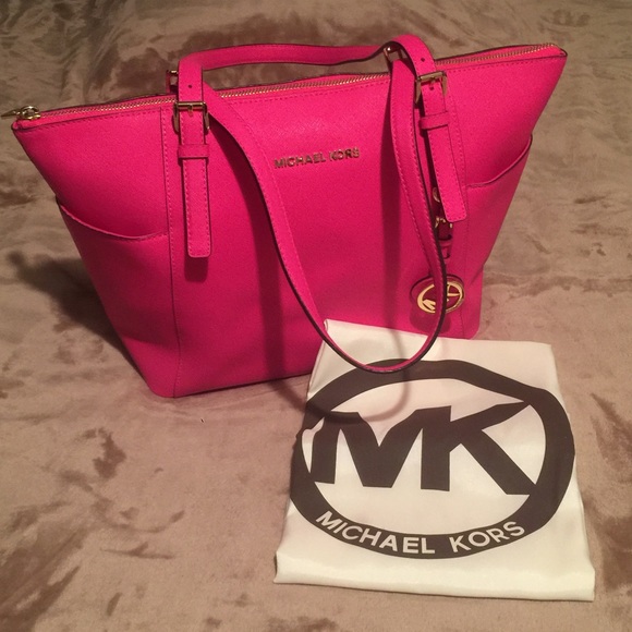 MICHAEL Michael Kors Jet Set Saffiano Top Zip Tote