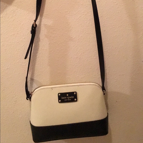 NEW KATE SPADE PURSE - Picture 2 of 2