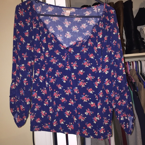 Cute floral top