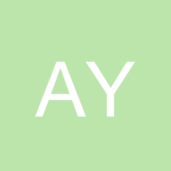 Meet your Posher, Aaliyah - Picture 1 of 1