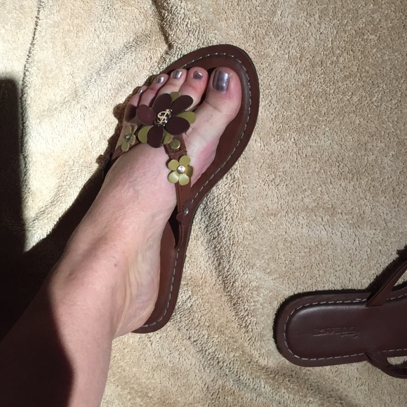 Sandals - Picture 3 of 3
