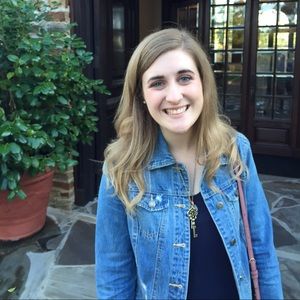 Meet your Posher, Abby