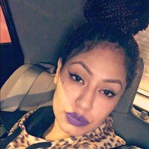 Meet your Posher, Rebecca