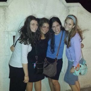 Meet your Posher, Daniella