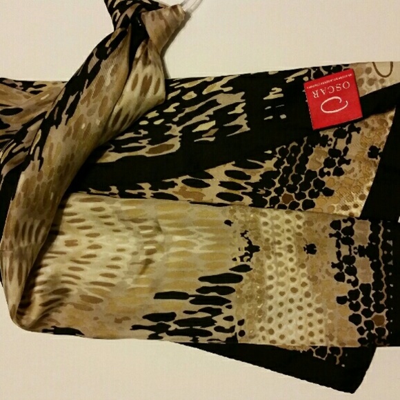 oscar by oscar de la renta scarf
