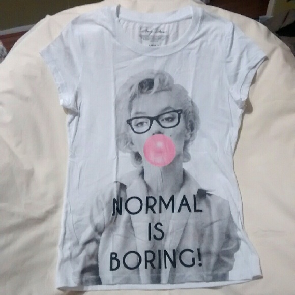 Short sleeve shirt