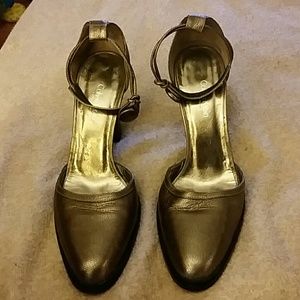 Calvin Klein collection d'orsay pumps