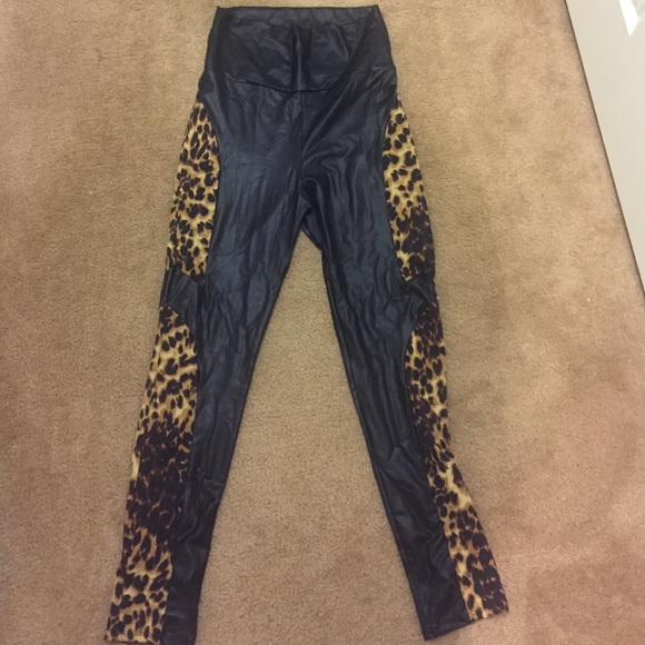 Women's leopard & black leggings