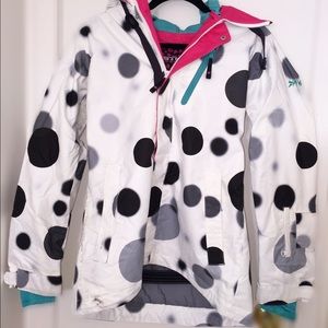 Estivo snowboarding or ski jacket black & white