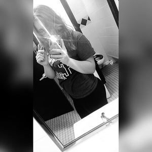 Meet your Posher, Macy