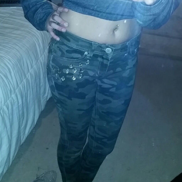 Camo skinny jeans