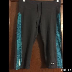 C9 fitted workout capris