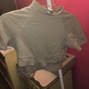 Crop top