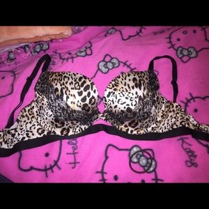 Victoria's Secret push up 32DD