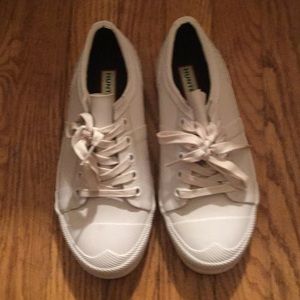 White hunter rubber sneakers