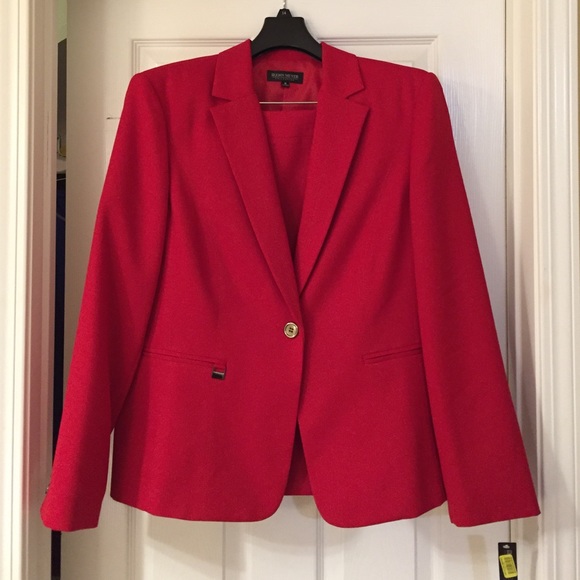Red John Meyer Collection Skirt Suit. Size 16.