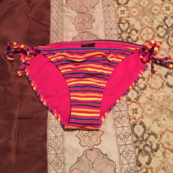 Swimsuit bottom