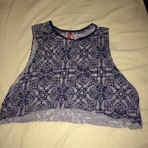 Cropped Muscle Tee