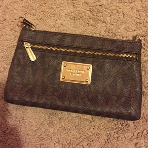 ✨MICHAEL KORS WALLET✨