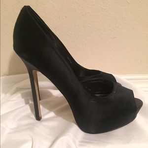 2b Bebe Black High Heels