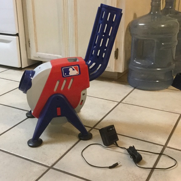Franklin little league baseball launcher