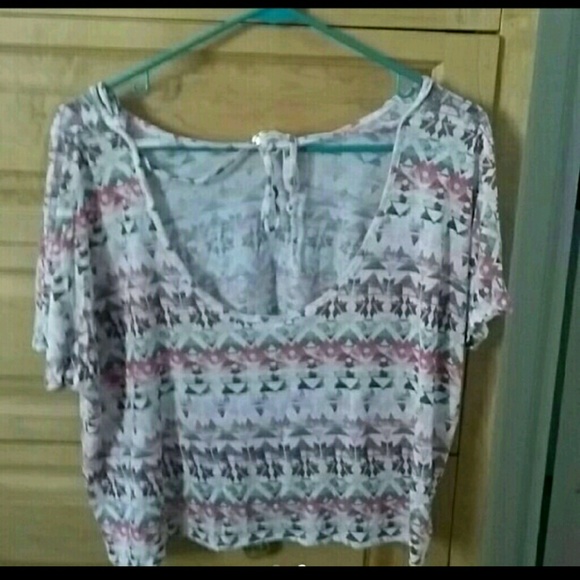 Pink Aeropostale Shirt - Picture 2 of 2