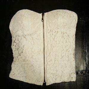 Corset style strapless shirt