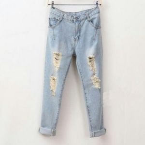 Distressed Boyfriend Jeans