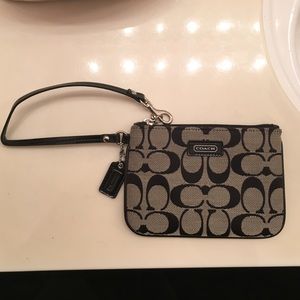 SALE Coach Corner Zip Wristlet in Signature Fabric