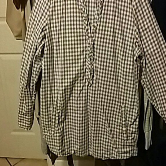 Top - Picture 3 of 3