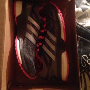 Running shoes