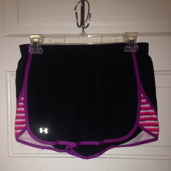 Under Armor athletic shorts - Picture 1 of 3