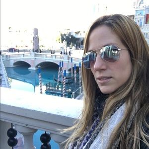 Meet your Posher, Chen