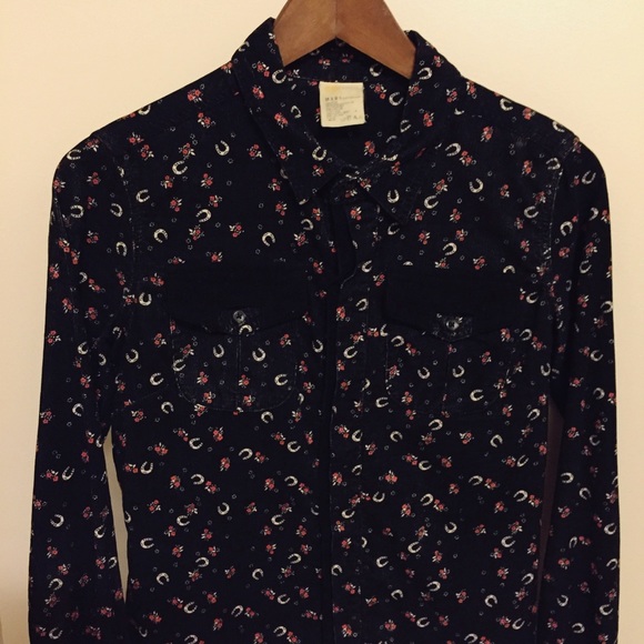 Double-Pocket Button Down with Graphics