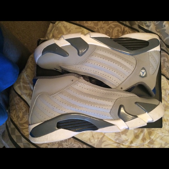 2014 Nike Air Jordan 14 Wolf Grey size 6 - Picture 2 of 4