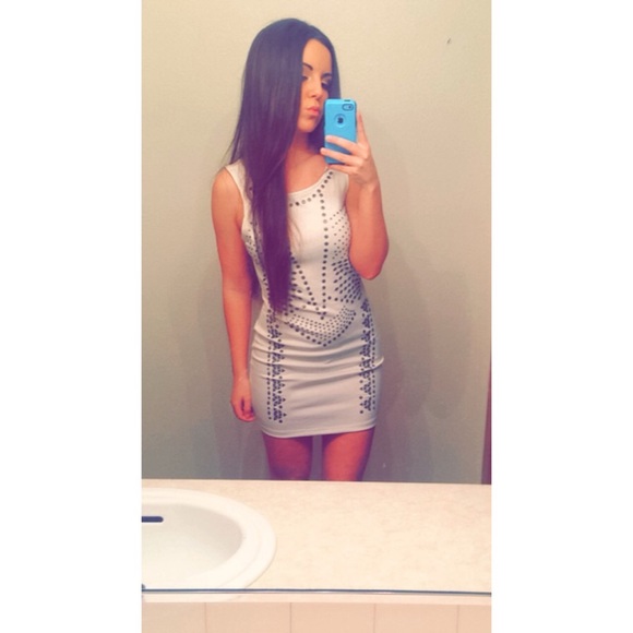 Dresses & Skirts - 🔴SOLD🔴White bodycon dress with gold studs ✨