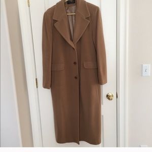 Beautiful winter coat in excellent condition.