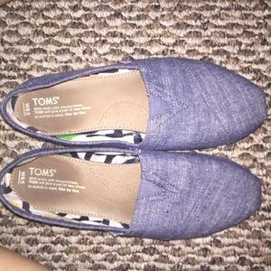 Denim print toms!