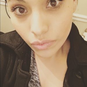 Meet your Posher, Leslie