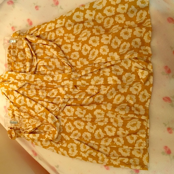 Skirt with belt