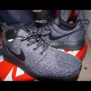 Womens Roshe Run