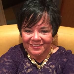 Meet your Posher, Lori